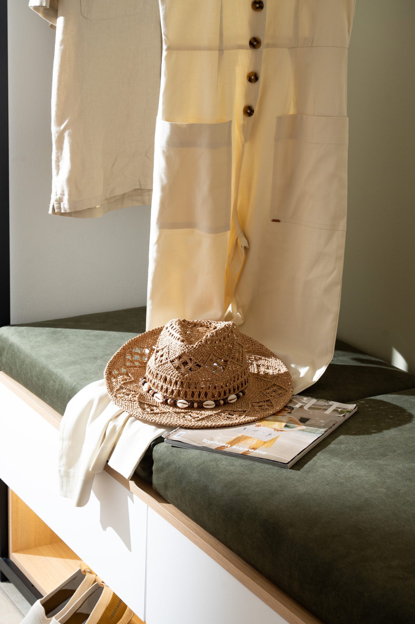 Apartment-Luggage-Storage-Space-Holiday